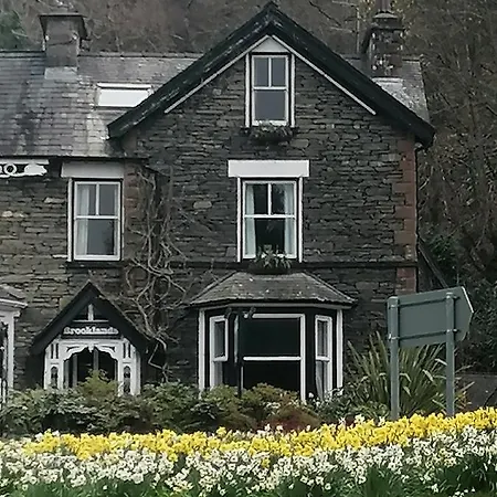 Brooklands Guest House-3